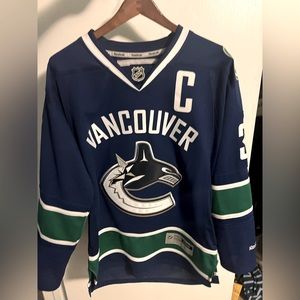 Reebok Men’s Large Vancouver Canucks Henrik Sedin Jersey